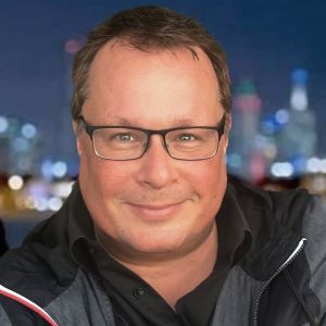 Dr. Thomas Blubacher